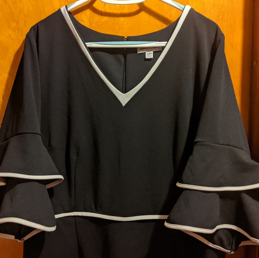 Bell sleeve dress
